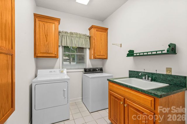 6756 Hawks Nest Lane, Stanley, NC 28164