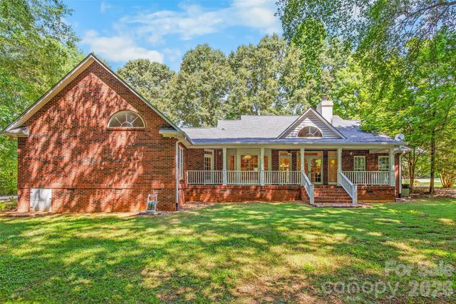 6756 Hawks Nest Lane, Stanley, NC 28164