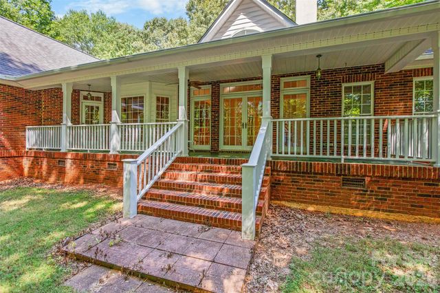 6756 Hawks Nest Lane, Stanley, NC 28164