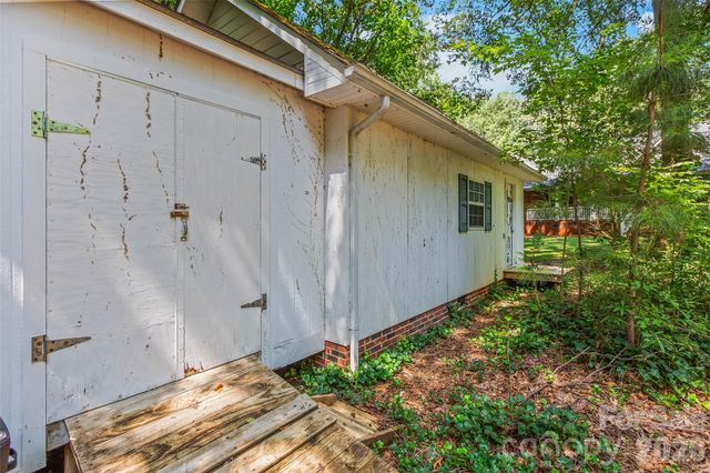 6756 Hawks Nest Lane, Stanley, NC 28164