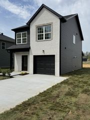514B Edlin St B, Clarksville, TN 37043