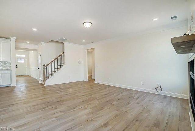 1126 Wharf Hill DR, Smithfield, VA 23430