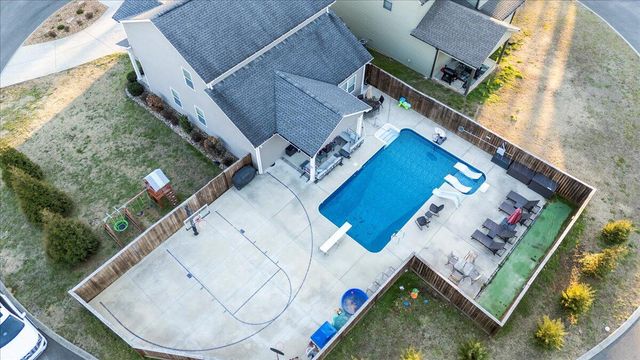 1155 Stonegate Circle NW, Cleveland, TN 37312