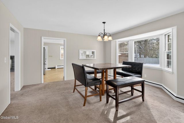 18 Shady Lane, Guilderland, NY 12203