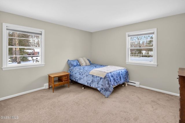 18 Shady Lane, Guilderland, NY 12203