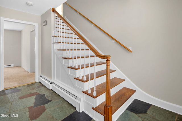 18 Shady Lane, Guilderland, NY 12203