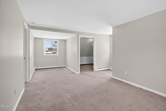 18 Shady Lane, Guilderland, NY 12203