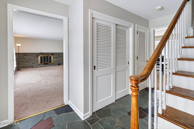 18 Shady Lane, Guilderland, NY 12203