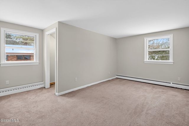 18 Shady Lane, Guilderland, NY 12203