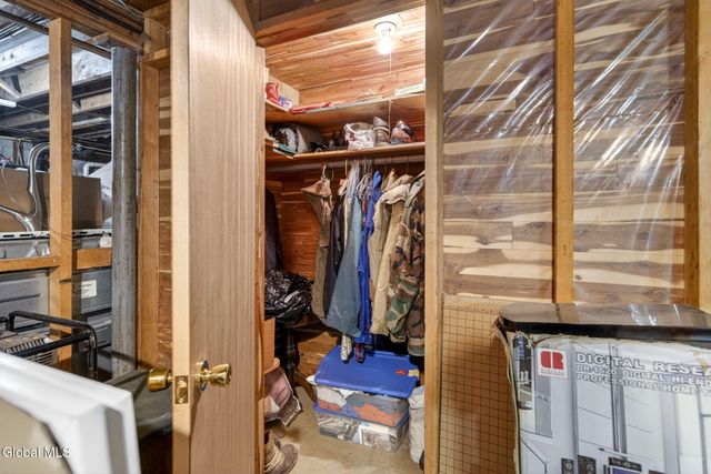 18 Shady Lane, Guilderland, NY 12203