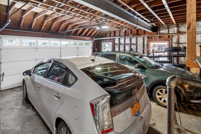 18 Shady Lane, Guilderland, NY 12203