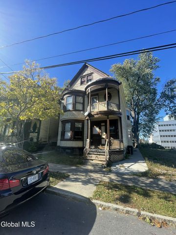 318 Georgetta Dix Plaza, Schenectady, NY 12307