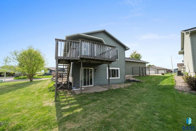 7708 W Eli Ct, Sioux Falls, SD 57106
