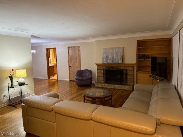 952 E Parkhaven Drive, Seven Hills, OH 44131