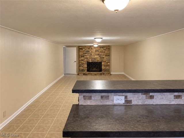 952 E Parkhaven Drive, Seven Hills, OH 44131