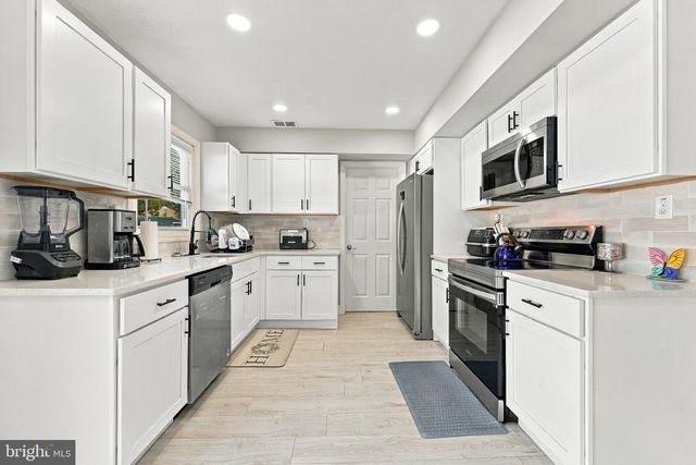 44 EXTON LN, Willingboro, NJ 08046