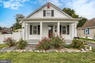 7 S GEORGE ST, Mechanicsburg, PA 17055