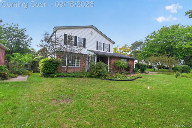 24587 Kings Pointe, Novi, MI 48375