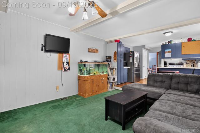 24587 Kings Pointe, Novi, MI 48375