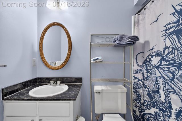 24587 Kings Pointe, Novi, MI 48375