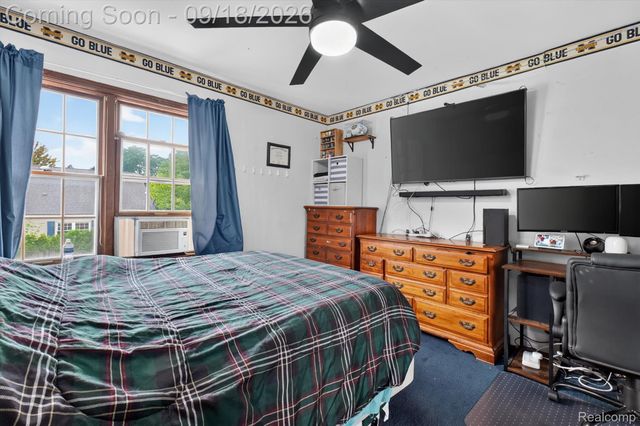 24587 Kings Pointe, Novi, MI 48375
