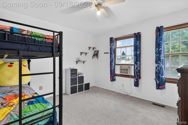 24587 Kings Pointe, Novi, MI 48375