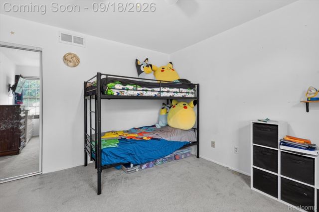 24587 Kings Pointe, Novi, MI 48375