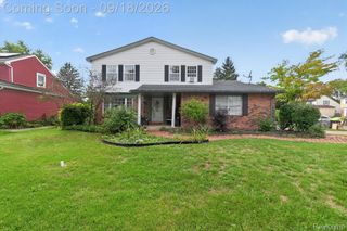 24587 Kings Pointe, Novi, MI 48375