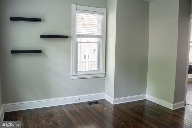 262 EAST LINDEN ST, Moorestown, NJ 08057