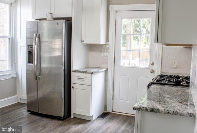 262 EAST LINDEN ST, Moorestown, NJ 08057