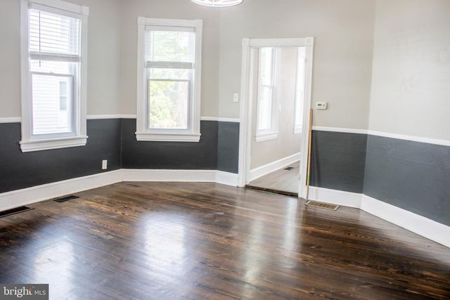 262 EAST LINDEN ST, Moorestown, NJ 08057