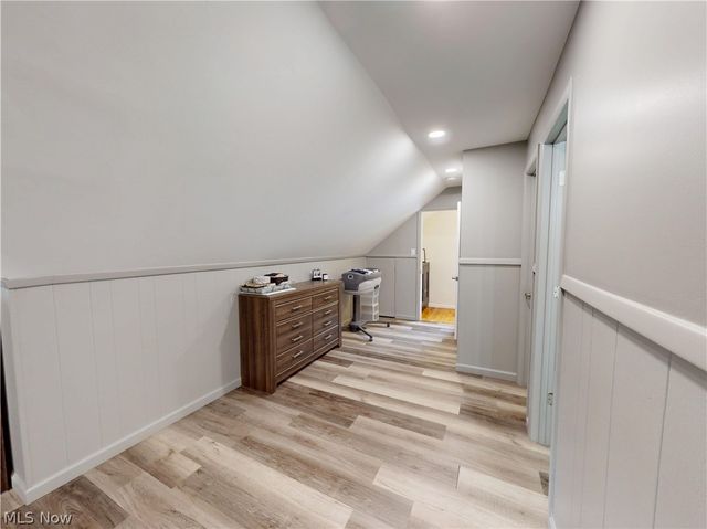 1339 Haverston Road, Lyndhurst, OH 44124