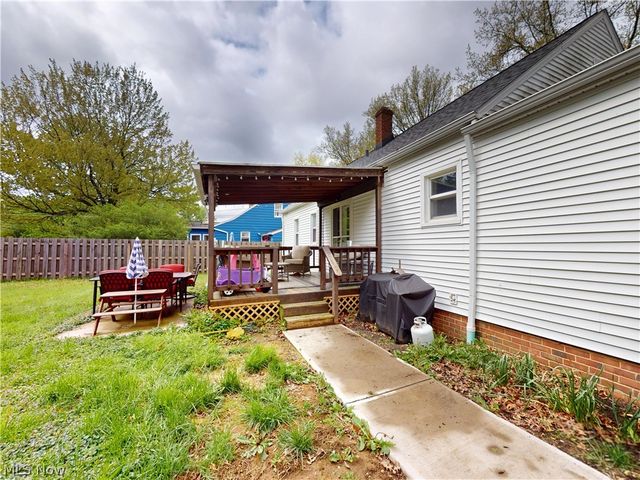 1339 Haverston Road, Lyndhurst, OH 44124