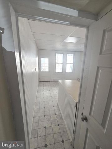 427 W MARKET ST, Mahanoy City, PA 17948