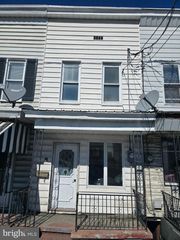 427 W MARKET ST, Mahanoy City, PA 17948