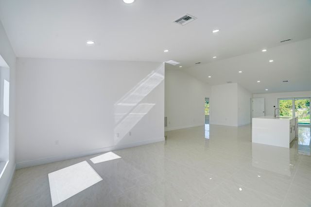 13875 63rd Lane N, The Acreage, FL 33470