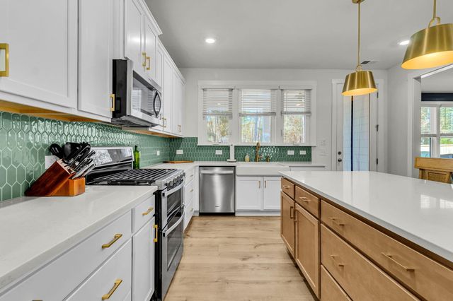 1017 Field Sparrow Drive, Ravenel, SC 29470