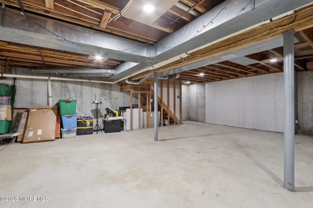 1 Trotter Way, Cream Ridge, NJ 08514