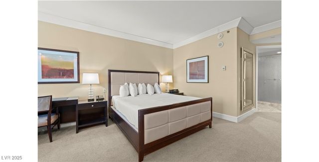 2000 North Fashion Show Drive 3709, Las Vegas, NV 89109