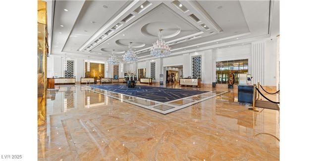 2000 North Fashion Show Drive 3709, Las Vegas, NV 89109