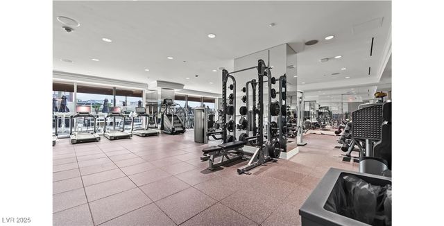 2000 North Fashion Show Drive 3709, Las Vegas, NV 89109