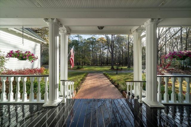 1901 Long Creek Road, Wadmalaw Island, SC 29487