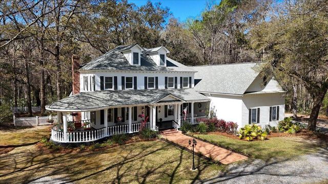 1901 Long Creek Road, Wadmalaw Island, SC 29487