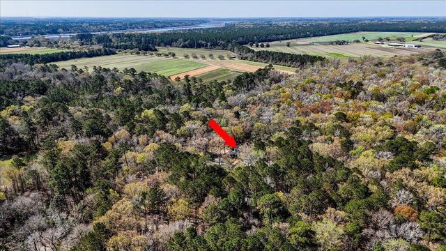 1901 Long Creek Road, Wadmalaw Island, SC 29487