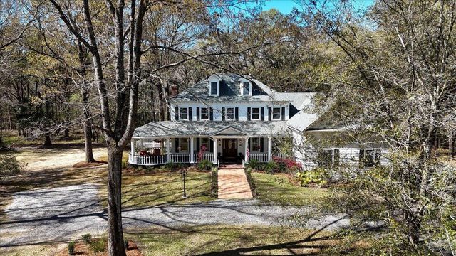 1901 Long Creek Road, Wadmalaw Island, SC 29487
