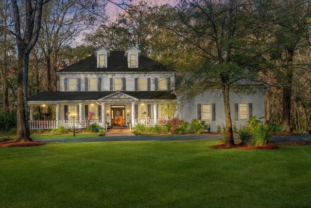 1901 Long Creek Road, Wadmalaw Island, SC 29487