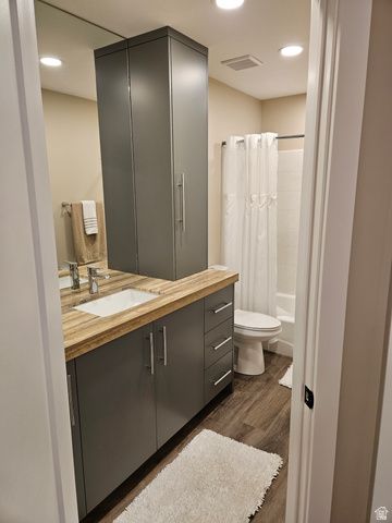 151 E EMILEE KAYE CIR, Sandy, UT 84070