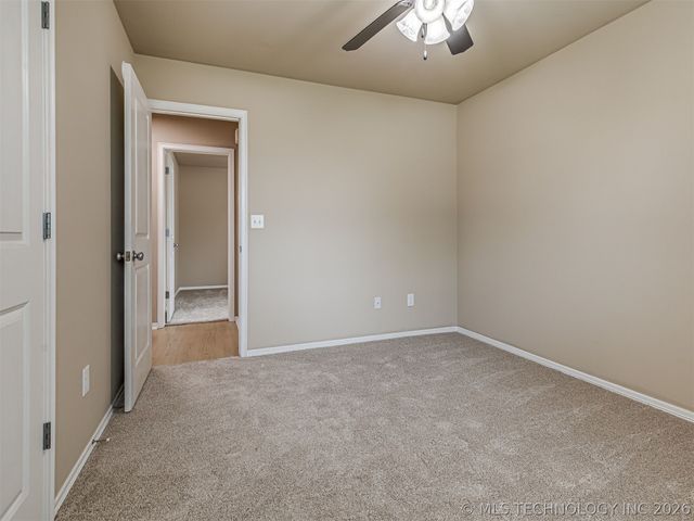 913 N Redbud Street, Jenks, OK 74037