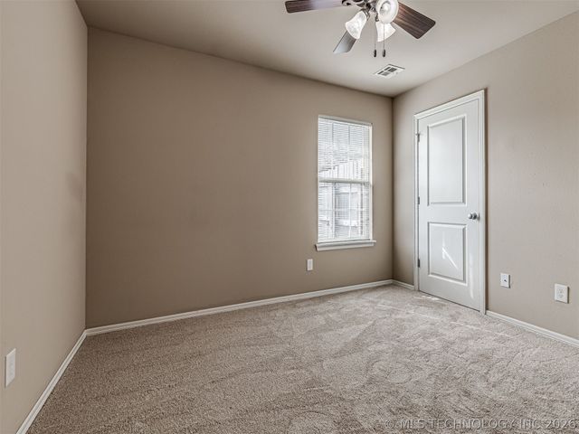913 N Redbud Street, Jenks, OK 74037