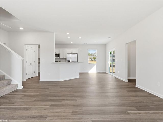 1008 Eastport PL, Suffolk, VA 23435